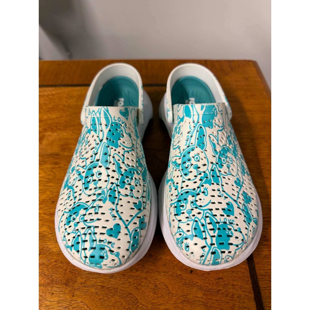 Skechers Womens 6 White Foamies Go Walk 5 Astonished Dog Print Clogs Slip On